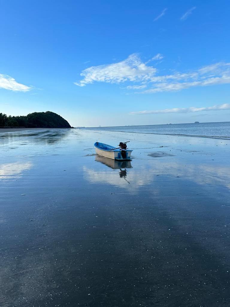 Sukorn Andaman Beach Resort Ko Sukon Exterior photo